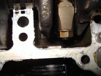 開いたクランクケースあわせ面