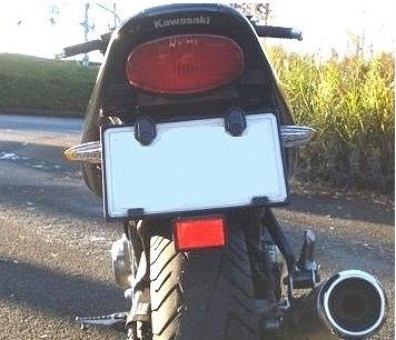 ウィンカーステー削って短く2