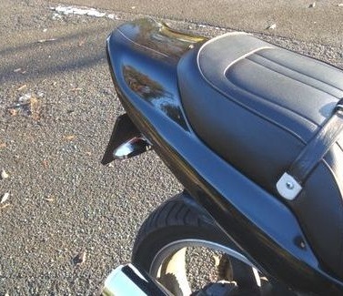 ウィンカーステー削って短く3