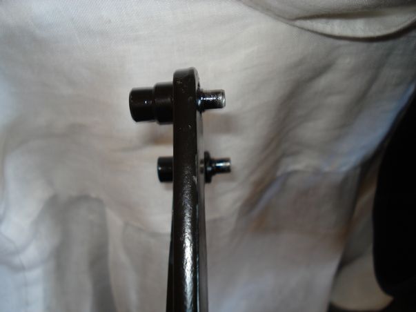 ピンの短いユニバーサルホルダー