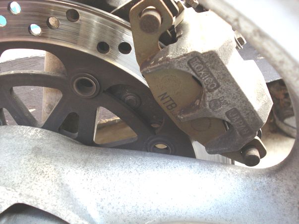 フロントブレーキ NTB