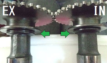 カムシャフト吸気,排気