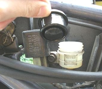 フルードタンク　ダイアフラム