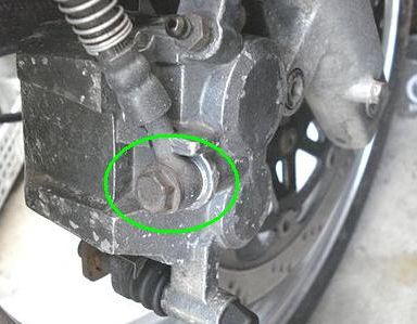 ﾊﾞﾝｼﾞｮｰボルトを外す