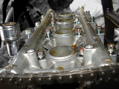 カムシャフトキャップ