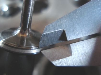 バルブのシート面の広さチェック