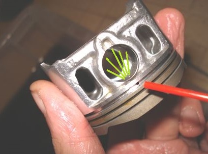 ピストン オイル逃がし穴 清掃後
