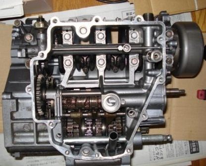 クランクケース下部ボルト