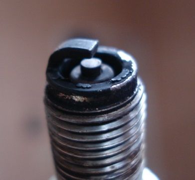 くすぶったスパークプラグ