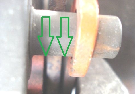 磨り減ったパッド、新しいパッドYAMASIDA