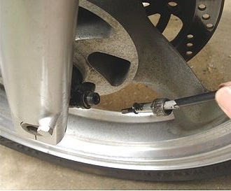 スピードメーターギアケーブルを外した